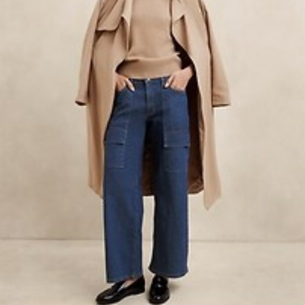 Banana Republic Mid-Rise Dark Wash Straight Cargo Jeans/NWT/28 Petite